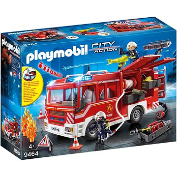 

Hasičské auto se stříkačkou