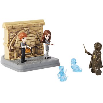 

Harry Potter Komnata Nejvyšší Potřeby s figurkami