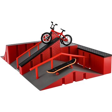 

Teddies Skatepark s rampou s kolem a se skateboardem prstové