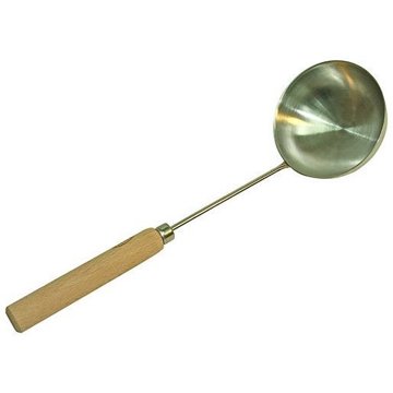

NIKKARIEN OY Naběračka do sauny s dřevěnou rukojetí 38 cm