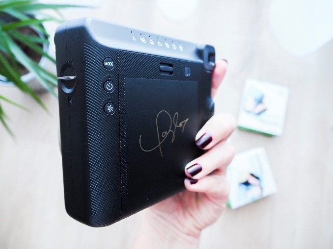 Fujifilm Instax SQ6 Square Taylor Swift; instantní fotoaparát;