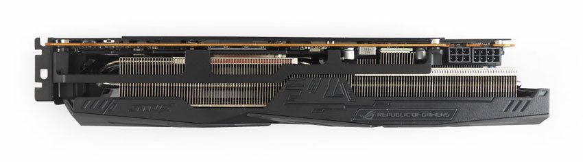 Asus Strix RX 5700 O8G Gaming; horní strana