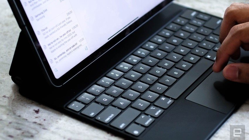 Apple Magic Keyboard, recenze engadget