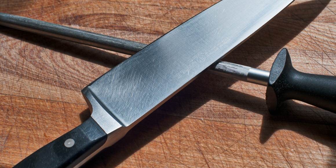 Jak nabrosuit nůž