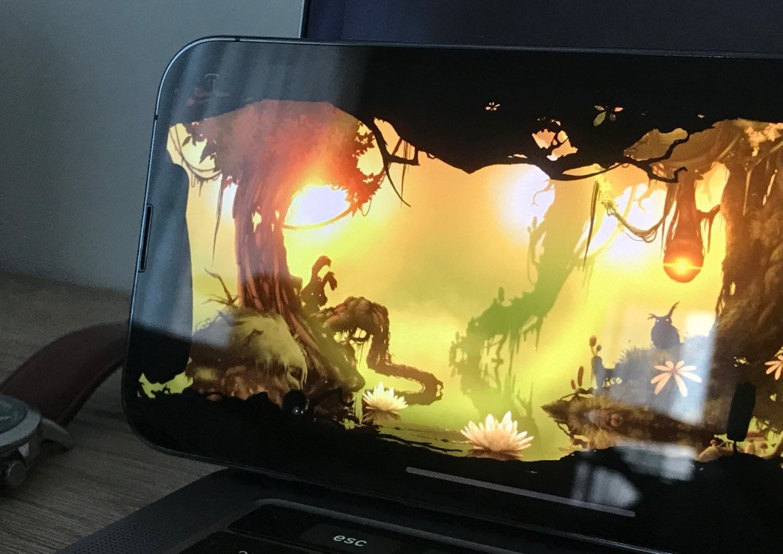 Recenze iPhone 13 Pro, hraní hry Badland