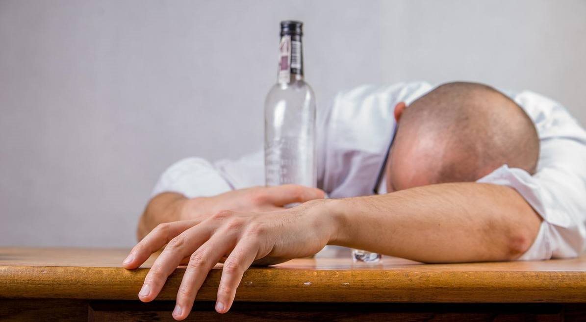 Jak se pozná otrava alkoholem?