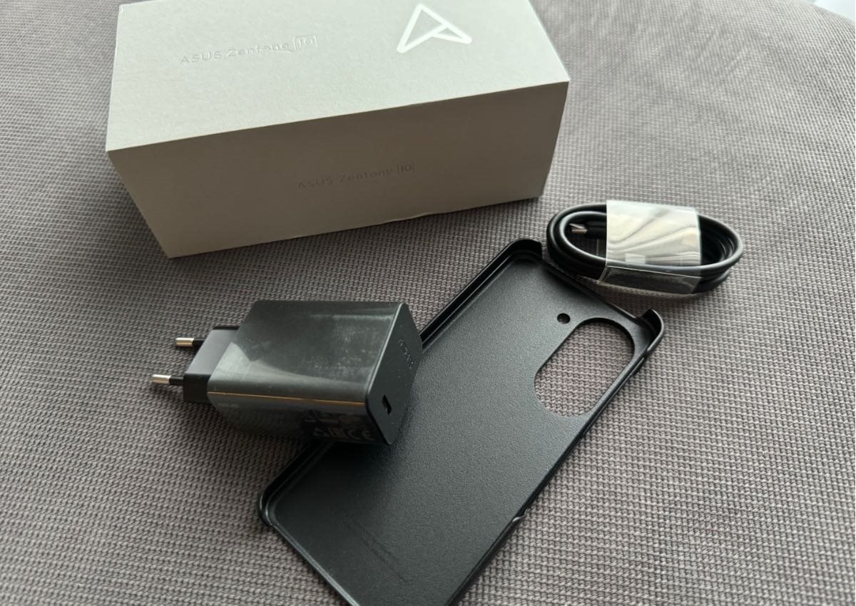 Asus Zenfone 10, Überprüfung, Inhalt des Pakets