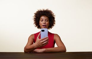 Google Pixel 9a - Širokoúhlá selfie kamera pro perfektní záběry