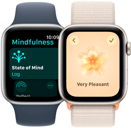 Dva modely Apple Watch SE. Na jednom je aplikácia Všímavosť so zvýrazneným Stavom mysle. Na druhom je vybraná možnosť „Veľa príjemný“.