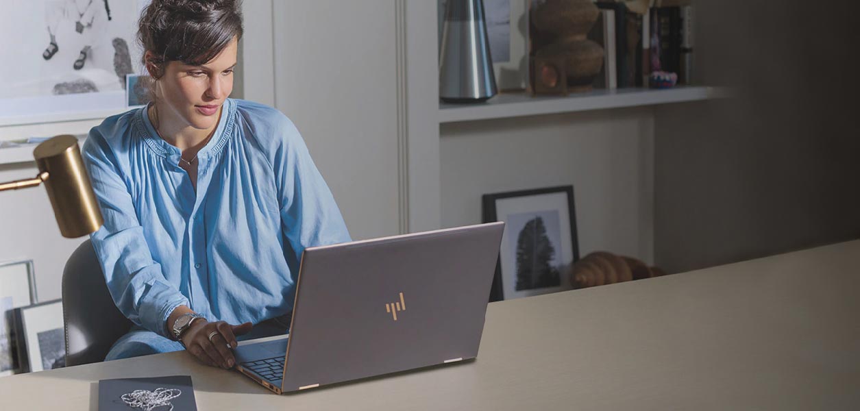 HP Spectre x360 - pozadí