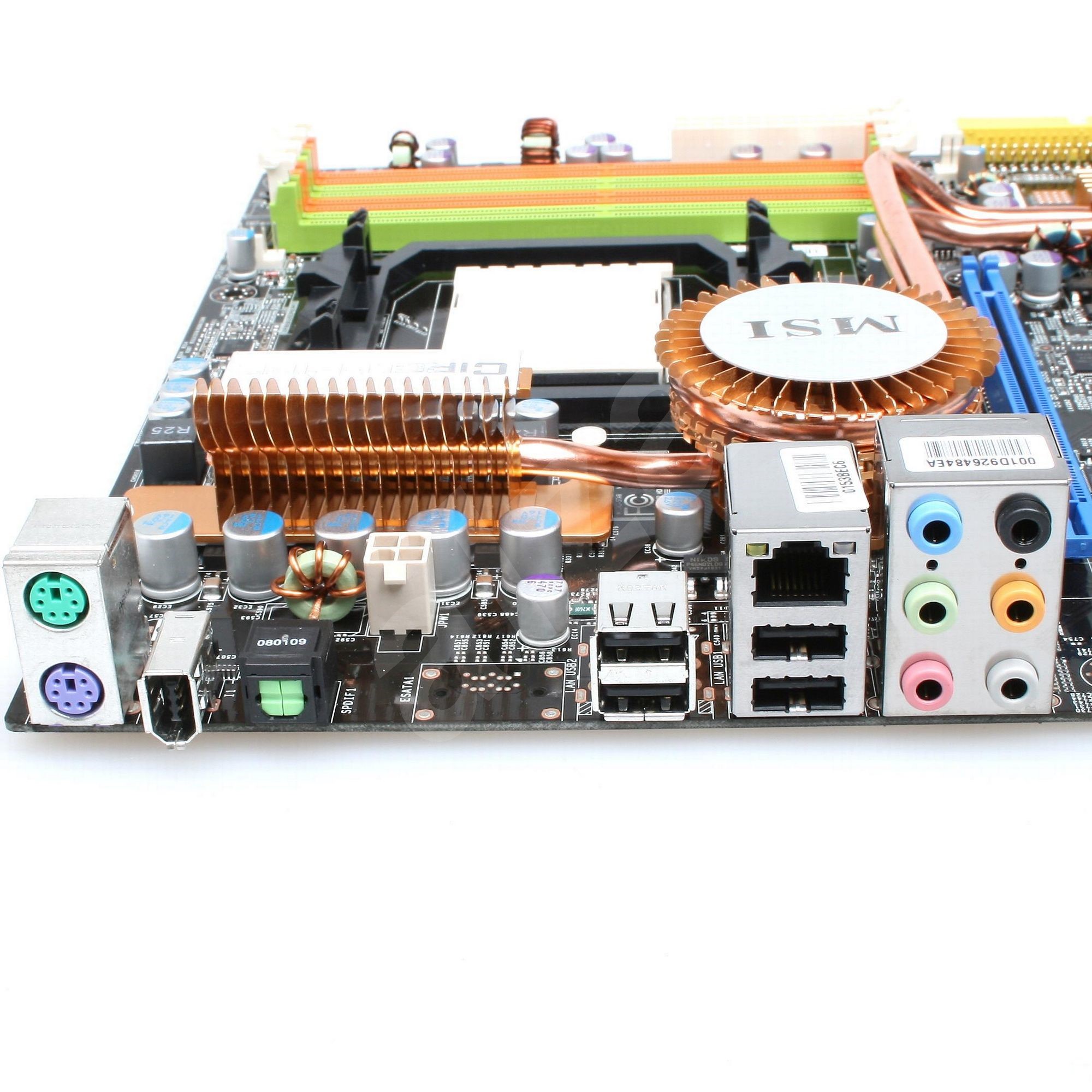 MSI K9A2 Platinum V2 AMD 790FX/SB600, DDR2 1066, 4xPCIe v2.0 x16, 4x