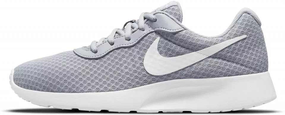 nike tanjun 38.5