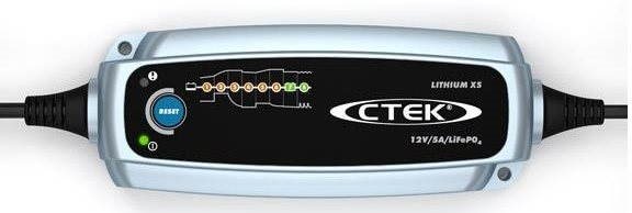 CTEK Lithium XS Autó akkumulátor töltő
