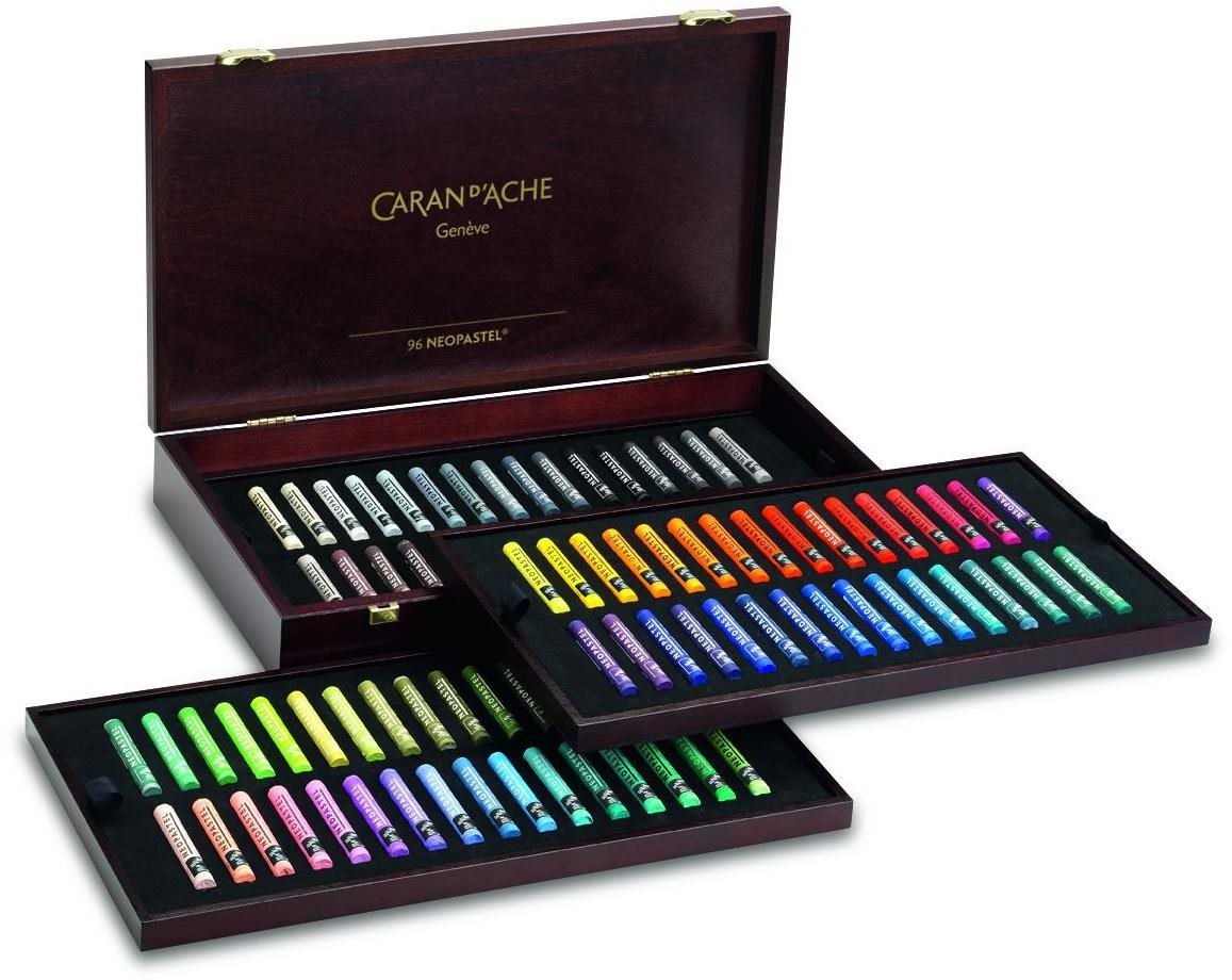 CARAN D'ACHE Neopastel 96 farieb v drevenom boxe Olejové pastely