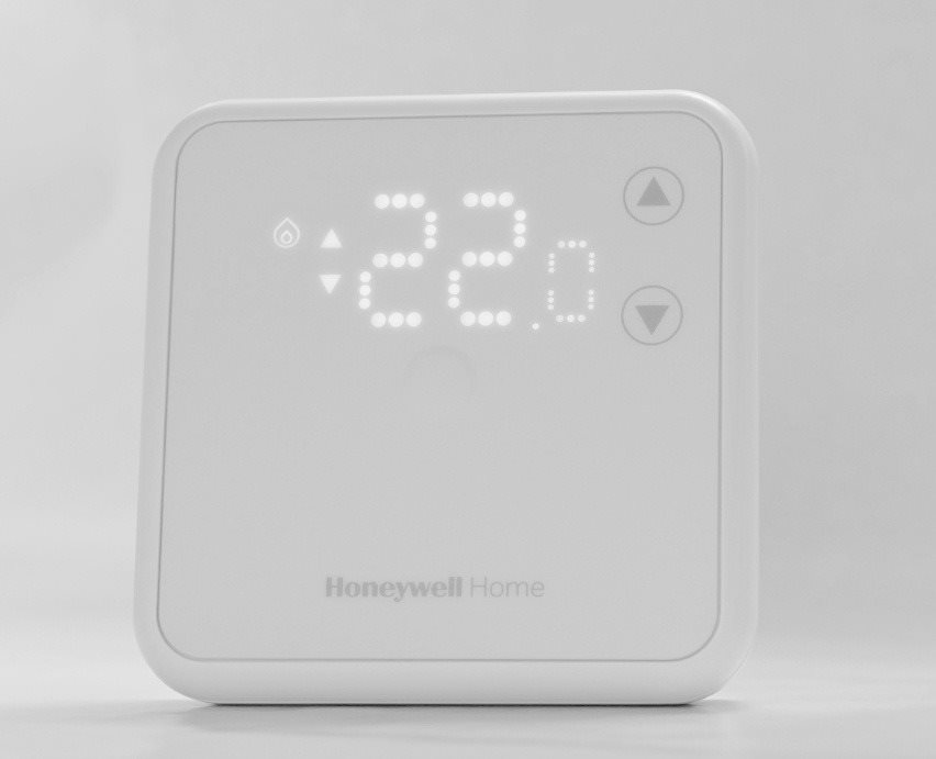 Honeywell Home DT3, Programovateľný drôtový termostat, 7-denný...