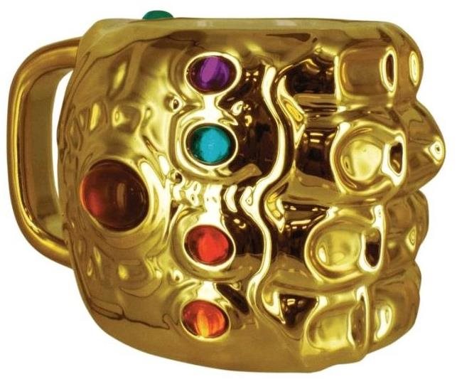 Hrnček Avengers – päsť Hrnček