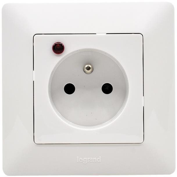 Legrand VALENA LIFE Zásuvka 2P+T CL PO Komplet Bílá Prise électrique