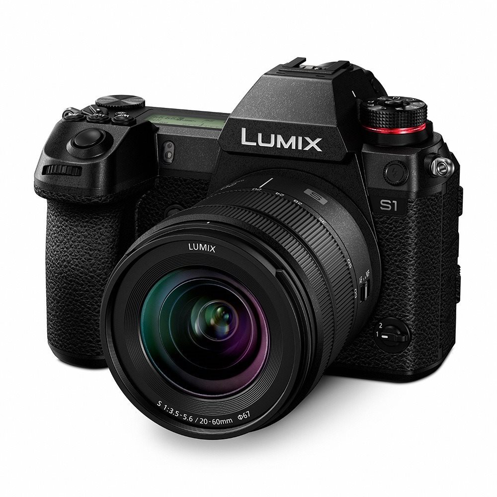 Panasonic LUMIX DC-S1 + Lumix S 20-60 mm f/3.5-5.6 Macro O.I.S....