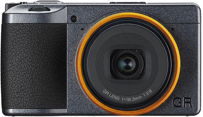 RICOH GR III Street Edition + DB 110 + GC-9 Case Digitalkamera