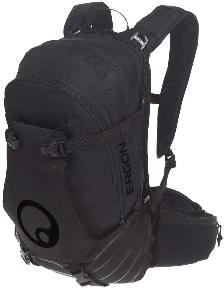 ERGON batoh BA3 back stealth Cyklistický batoh