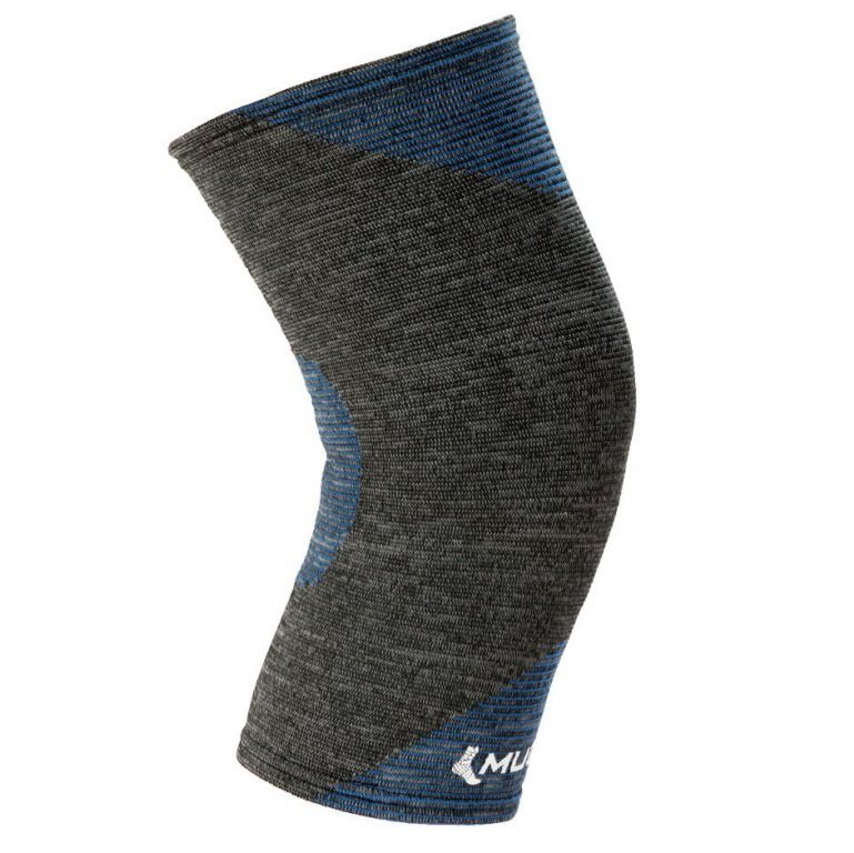Mueller 4-Way Stretch Premium Knit Knee Support, M/L Bandáž na koleno