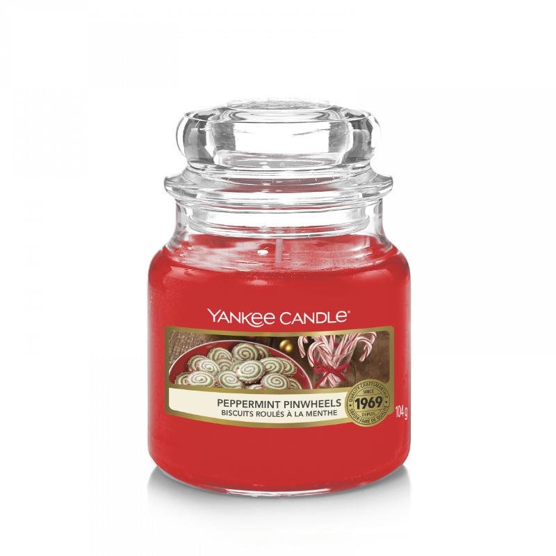 YANKEE CANDLE Peppermint Pinwheels 104 g Sviečka