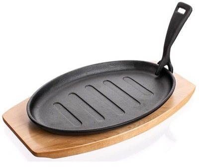 BANQUET Cast Iron on a Wooden Board A06297 Pan