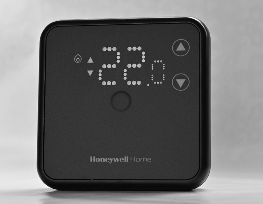 Honeywell Home DT3, bezdrátový termostat, černá