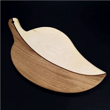 AMADEA Dřevěné prkénko ve tvaru listu, masivní dřevo, 3 druhy dřevin, 37x19x2,5 cm (34241-00)