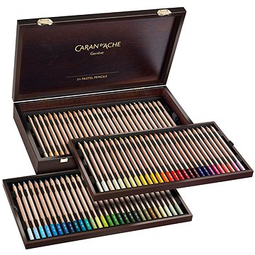 CARAN D'ACHE Umělecké pastely v tužce 84 barev v dřevěném boxu (788.484)