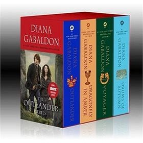Outlander Boxed Set: Outlander, Dragonfly in Amber, Voyager, Drums of Autumn (1101887486)