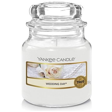 YANKEE CANDLE Classic malý Wedding Day 104 g (5038580001310)