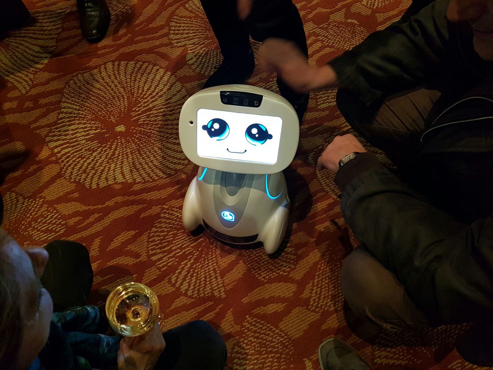 CES 2017; Buddy; robot spoločník