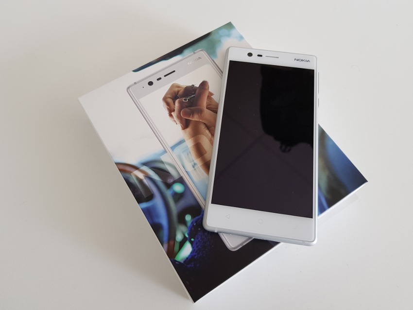 Mobilní telefon Nokia 3, balení