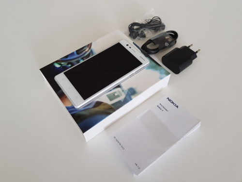 Nokia 3, obsah balení