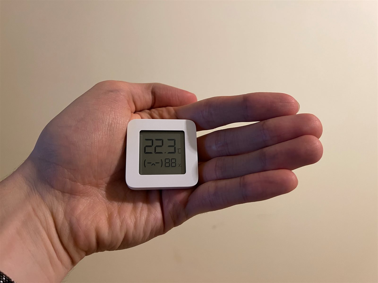 Recenze Xiaomi Mi Temperature and Humidity Monitor 2 Alza.cz