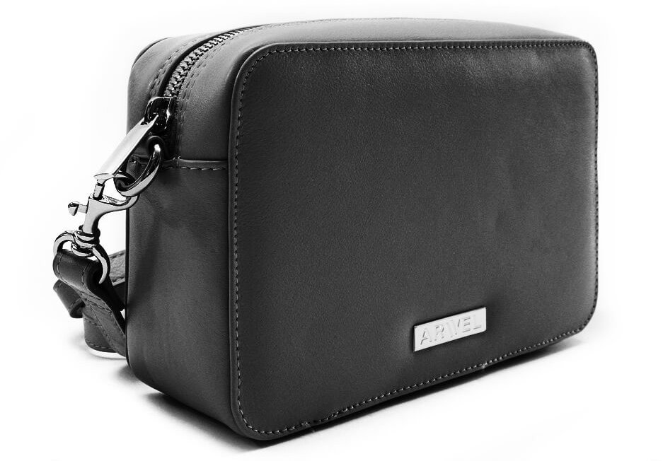 Arwel černá kožená crossbody kabelka Perrin