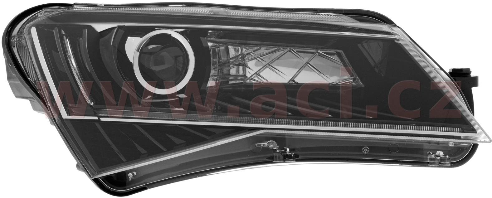 HELLA ŠKODA SUPERB 15- př. světlo XENON D3S (adapt dálk. sv., s motorkem, bez jednotky, bez výbojky,
