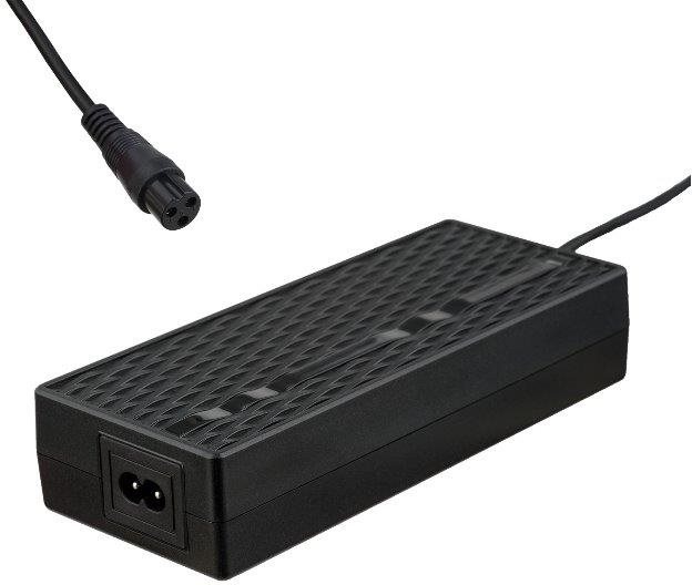 Akyga napájecí zdroj IEC C8 / Mini XLR ženský, 110W - 1m