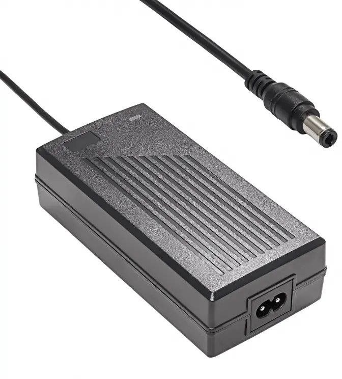 Akyga napájecí zdroj IEC C8 / RCA 7.9 x 5.6 mm, 72W - 1m