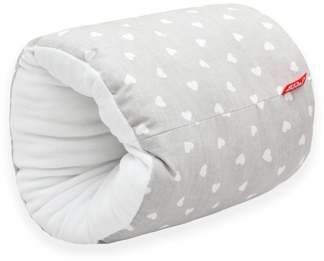 SCAMP Kojící polštář na ruku Little Heart White Grey