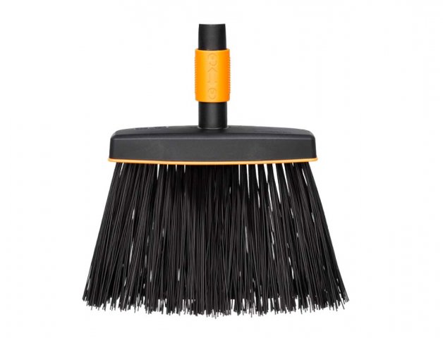 FISKARS Smeták 20 cm QuikFit