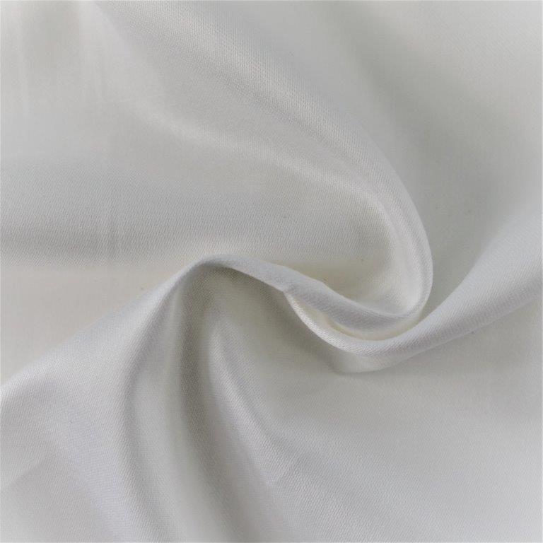 Brotex Napínací saténové prostěradlo bílé, 180 × 200 cm dvojlůžko
