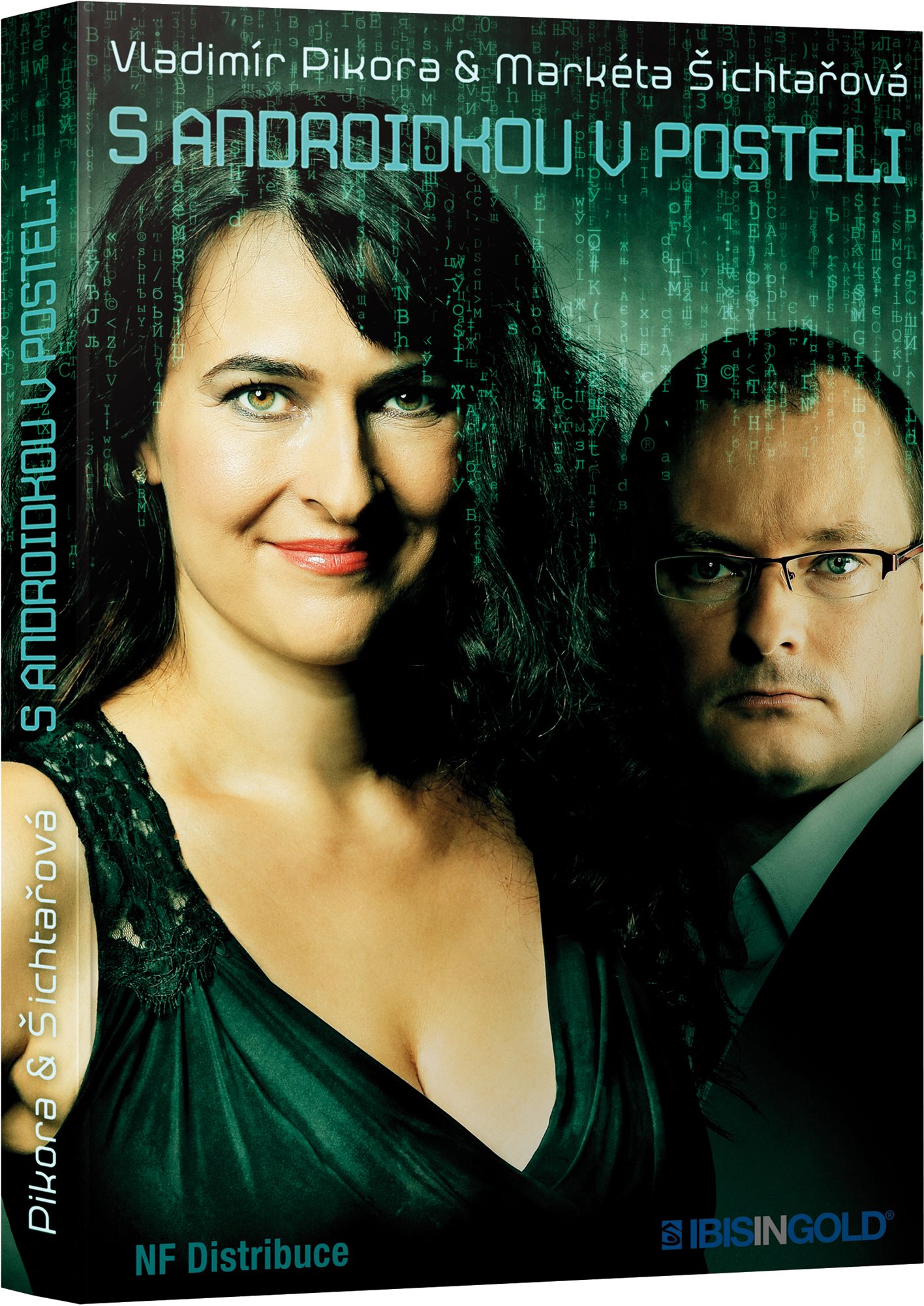 S androidkou v posteli