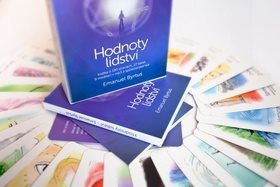 Hodnoty lidstvtí: Knížka o 190 stranách, 27 karet, 9 meditací v mp3 a společenská hra