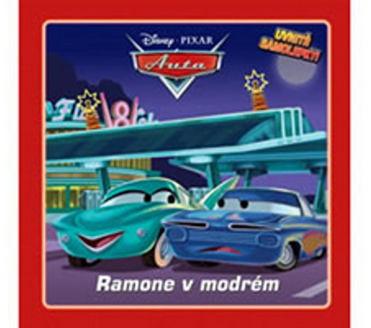 Auta Ramone v modrém Blesk se učí závodit