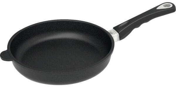AMT Gastroguss Litinová pánev 28 cm, s uchem