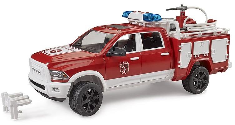 Bruder 2544 hasičské auto RAM 2500 se světlem a zvukem