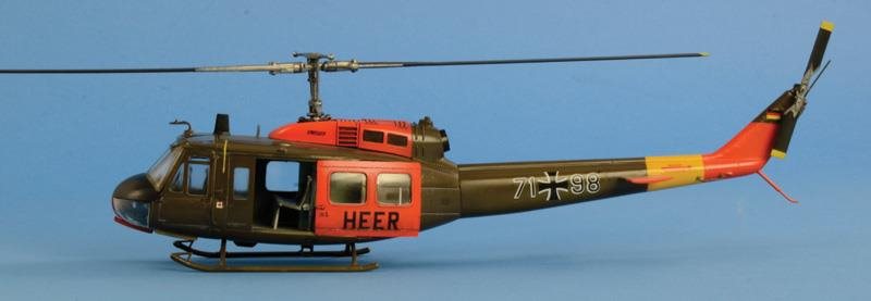 Model Kit vrtulník 0849 - UH-1D "SLICK"