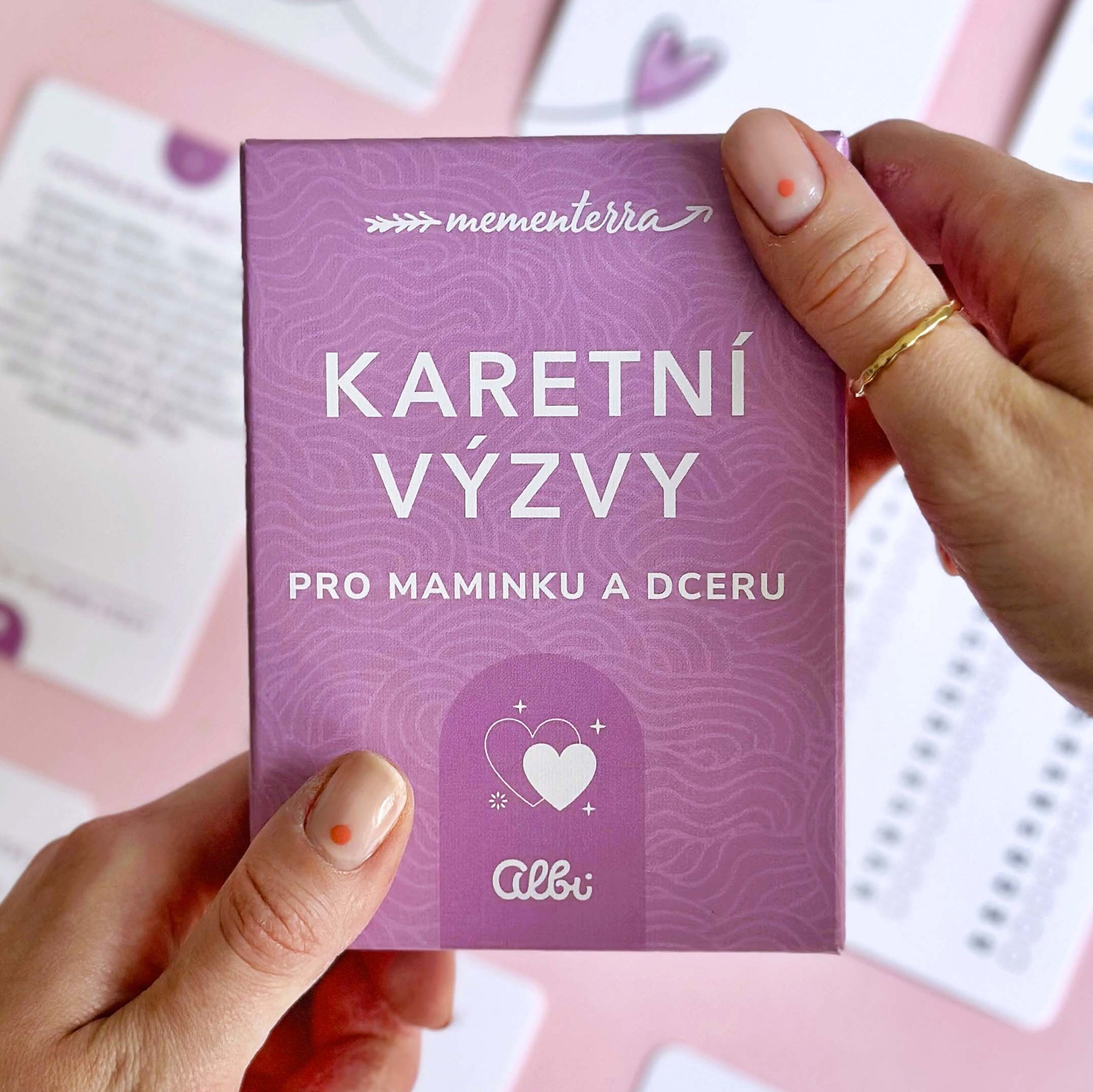 Karetní výzvy pro maminku a dceru